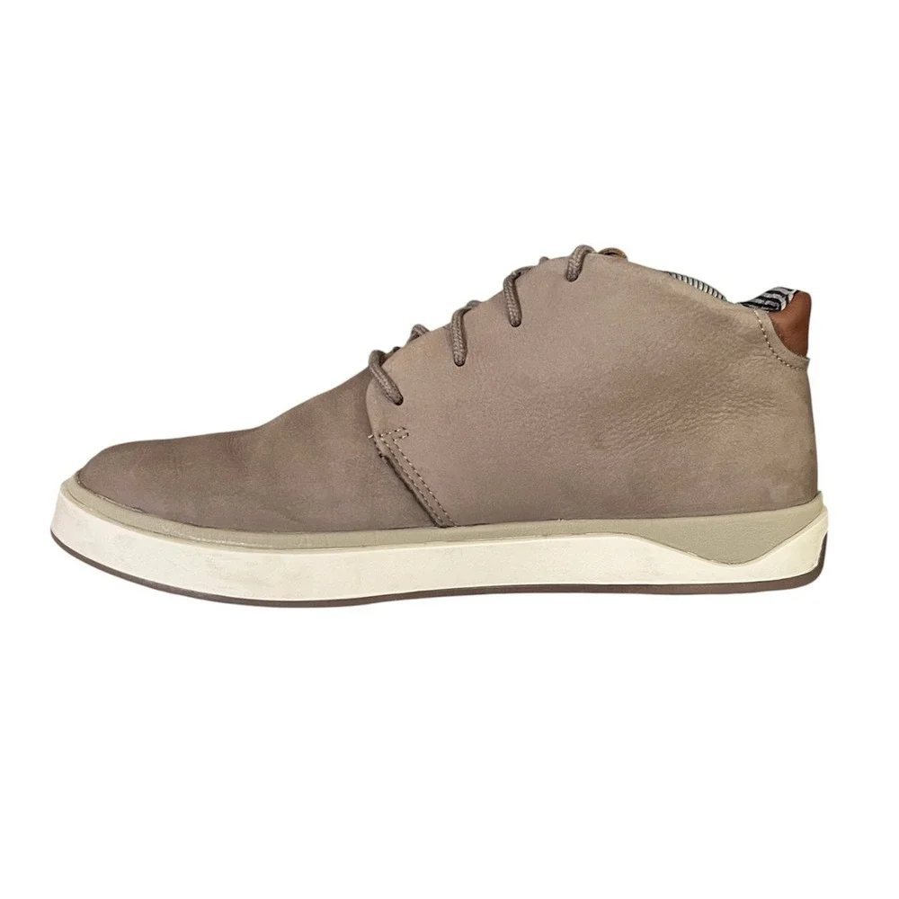 Olukai Papakū 'Ili Men's Waterproof Leather Boots Size 9.5 Lace Up Shoes